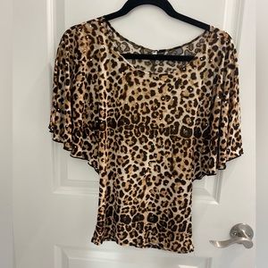 LEOPARD PRINT TOP